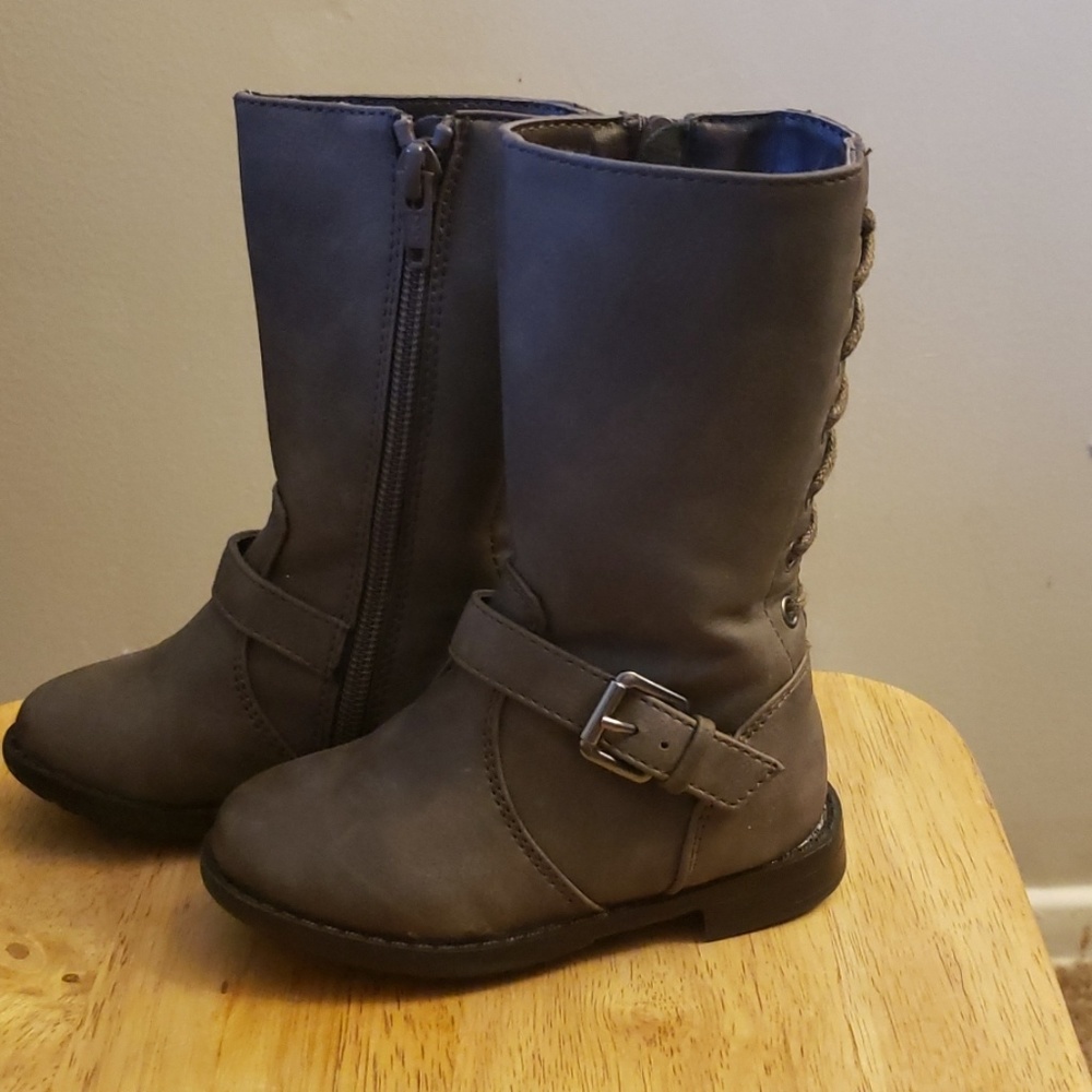 Grey winter  boots